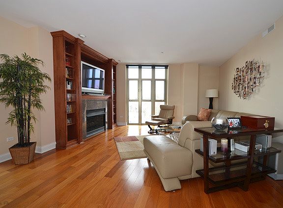 4th image of 520 S Washington St Suite 504