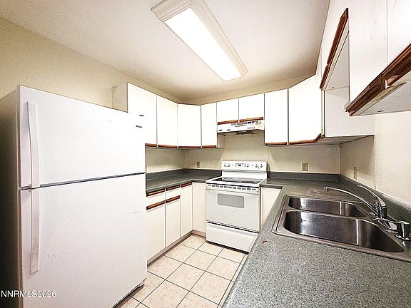 4th image of 2345 Tripp Dr APT 7