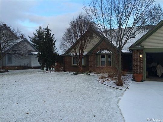 1st image of 18994 Laurel Dr