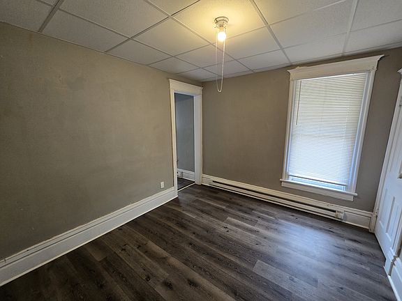 5th image of 102 South St