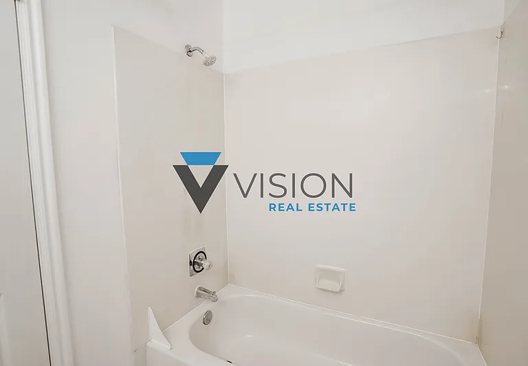 909 N 500 W #12 — Photo 12