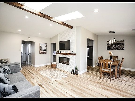 3rd image of 15801 76th Ave