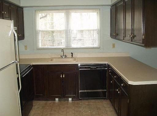 Lots of Cabinet Space