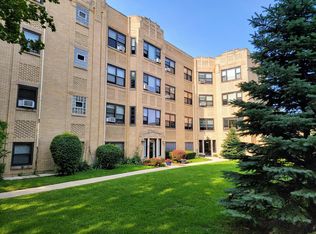 8025 Kilpatrick Ave APT 2C, Skokie, IL