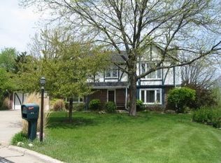 4920 S 103rd St, Greenfield, WI 53228