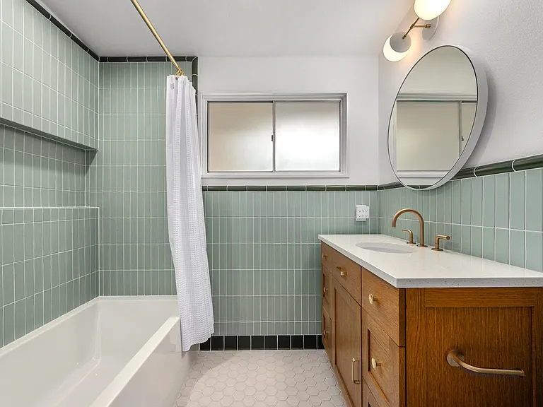 2618 Pembrook Trl — Photo 23