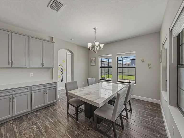 14633 Red Castle Ave — Photo 24