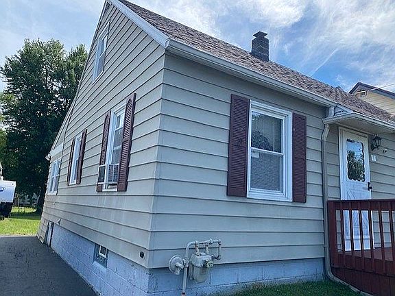 2nd image of 310 Plymouth Ave