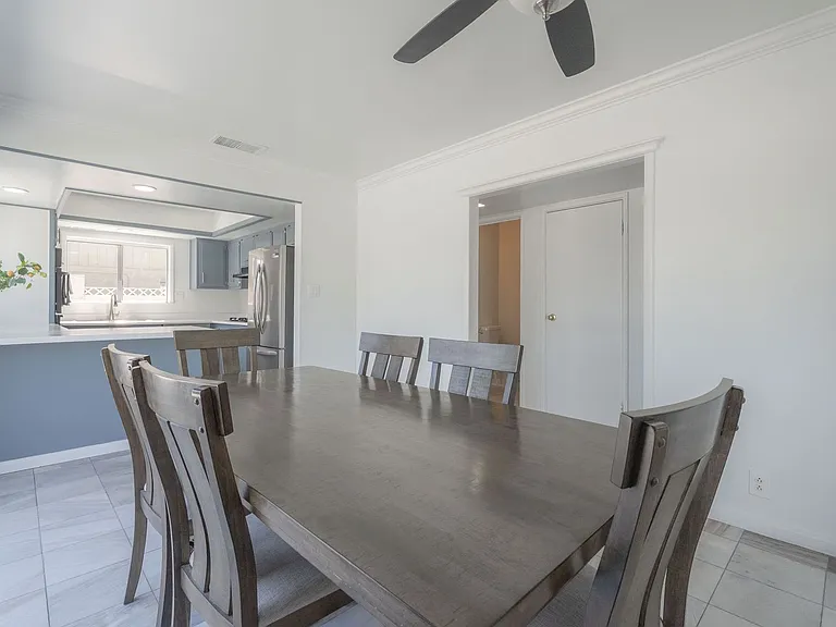 2298 Golden Arrow Dr — Photo 35
