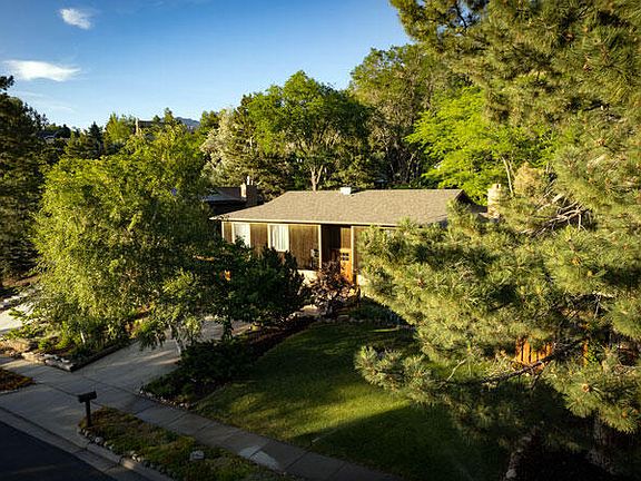 3rd image of 8701 S Alpen Cir
