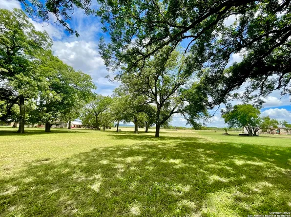 833 Rivertree Rd LOT 7, Leakey, TX 78873