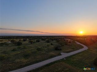 784 Main Loop Rd, Waelder, TX 78959