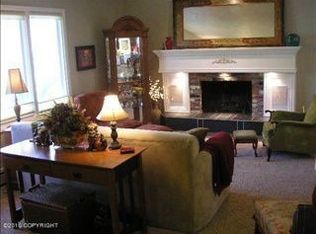 640 High View Dr, Anchorage, AK 99515