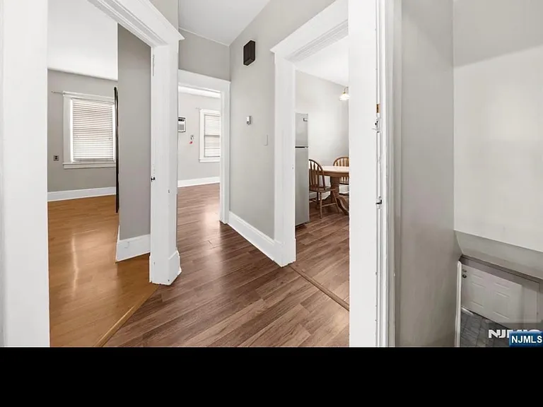 29 Pine St #2 — Photo 9