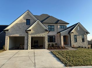 381 Weston Park, Lexington, KY 40515