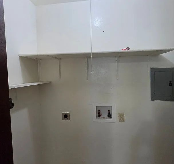 2101 S Garfield St — Photo 16