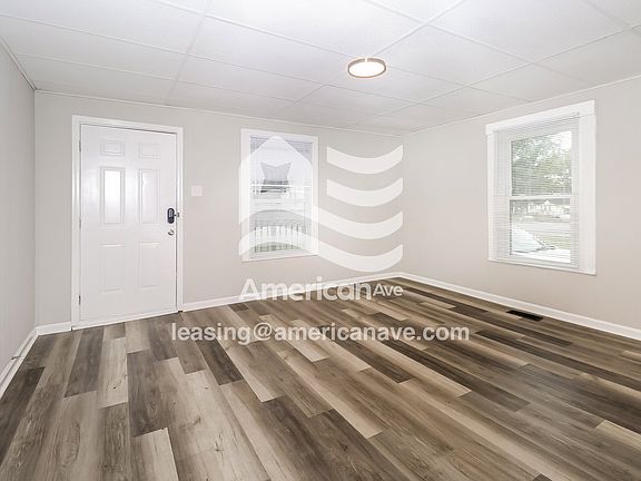 1448252_004_wm_-_living_room_13245718.jpg