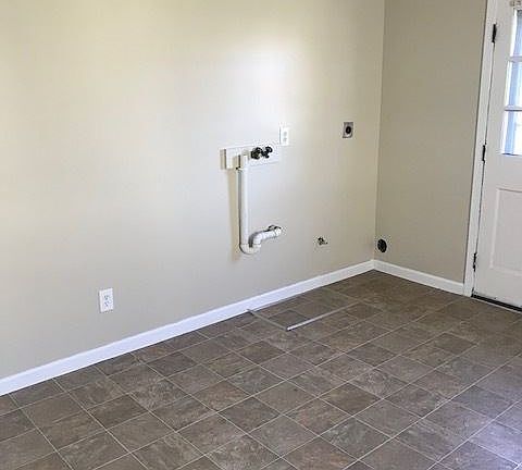 5th image of 4628 Norfolk Ave