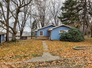 111 Lakeview Ct, La Porte, IN 46350