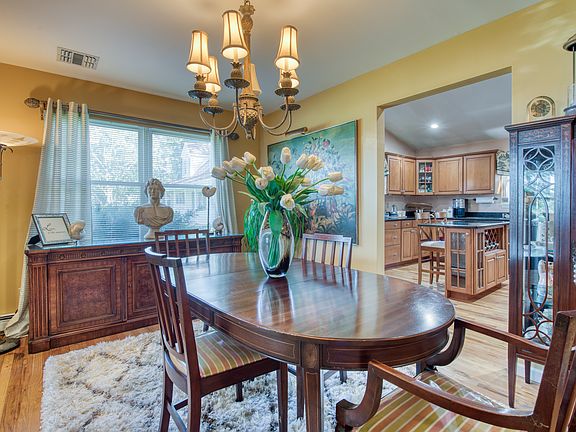 4th image of 3485 Minnehaha Blvd