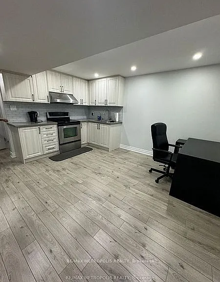 14 Lampman Dr #BASEMENT — Photo 2