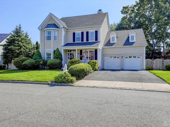 408 Perry St, Morganville, NJ 07751