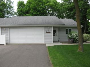 701 Edgewater Dr, Alexandria, MN 56308