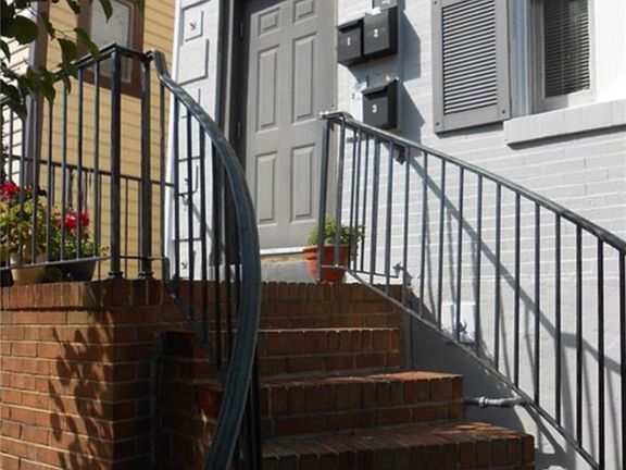 3rd image of 526 Boissevain Ave APT 2