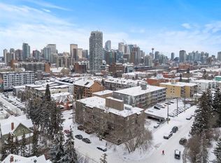 1904 W 10th St SW #106, Calgary, AB T2T 3G1