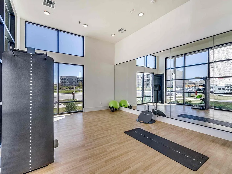 5540 Sofia Pl — Photo 37