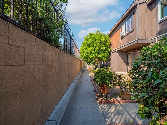 3rd image of 9158 Van Nuys Blvd Unit 11