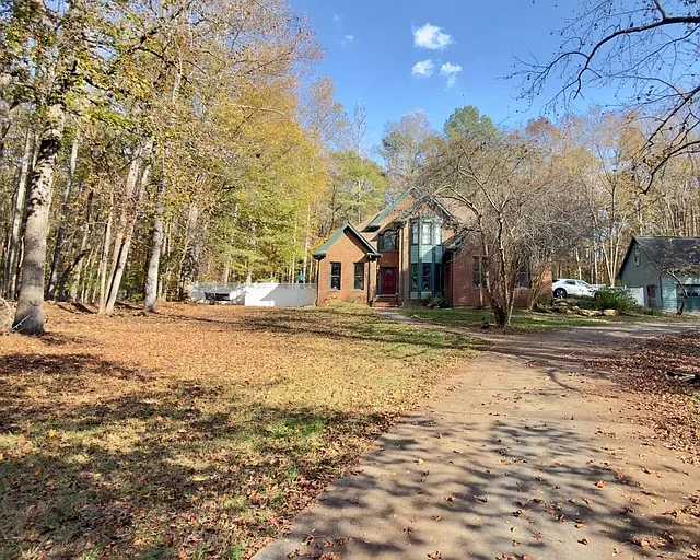 Building Photo - 335 Millstone Cir