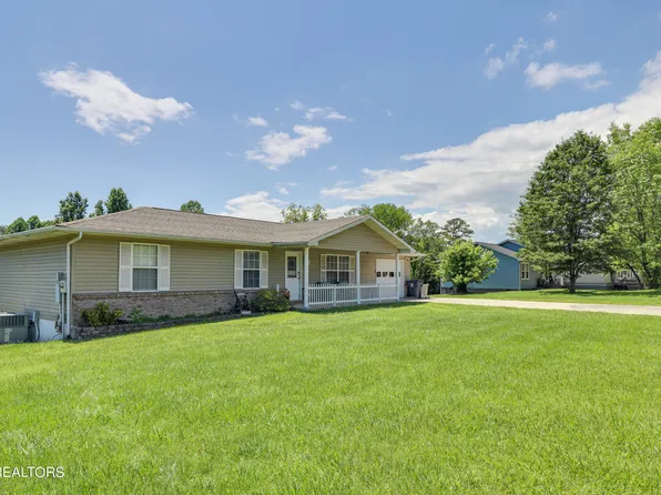 123 S Walden Dr, Harriman, TN 37748