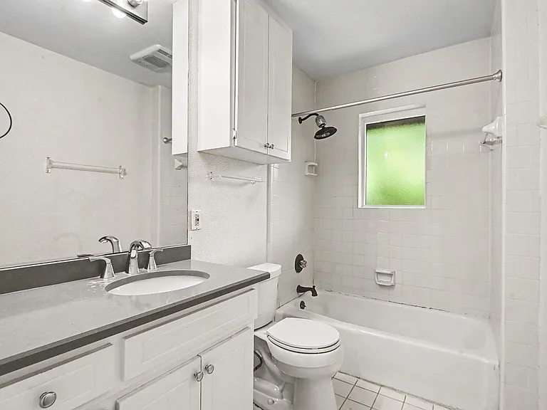 4012 W 6th St — Photo 25