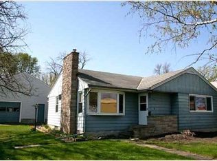 1103 W Lincoln Ave, Olivia, MN 56277