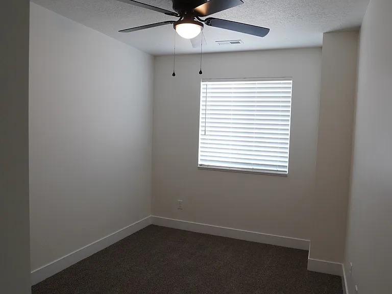 1558 S 150 W — Photo 25