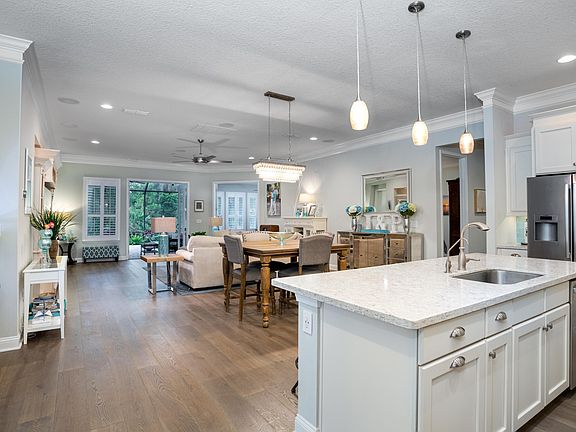 4th image of 120 Pintoresco Dr