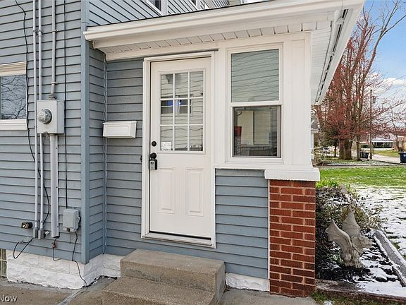 5th image of 443 Stevenson Ave