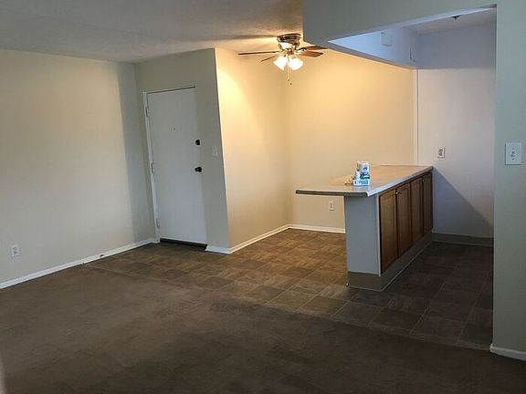 3rd image of 13110 Puritas Ave