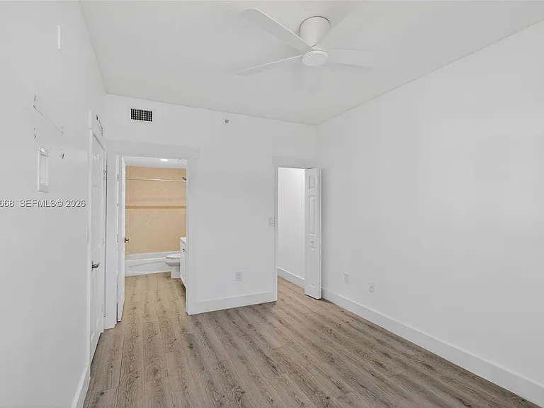 5271 SW 8th St #305 — Photo 14