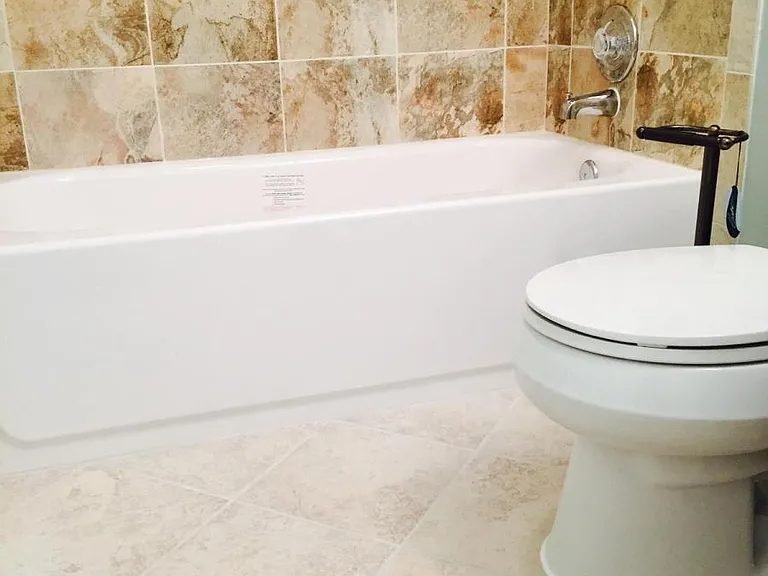beutiful master bath tiile
