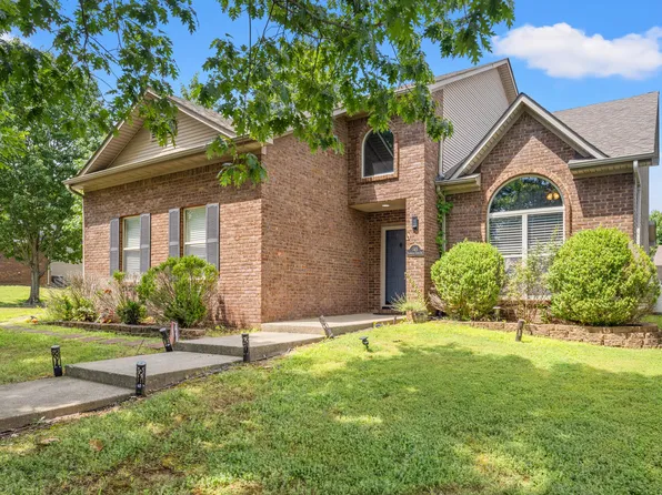 745 Rambling Creek Dr, Lexington, KY 40509