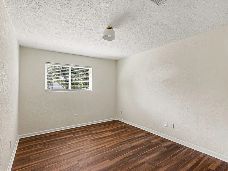 2430 Summer Spring Dr — Photo 13