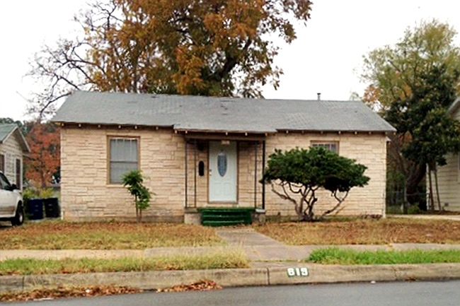 1st image of 619 W Olmos Dr
