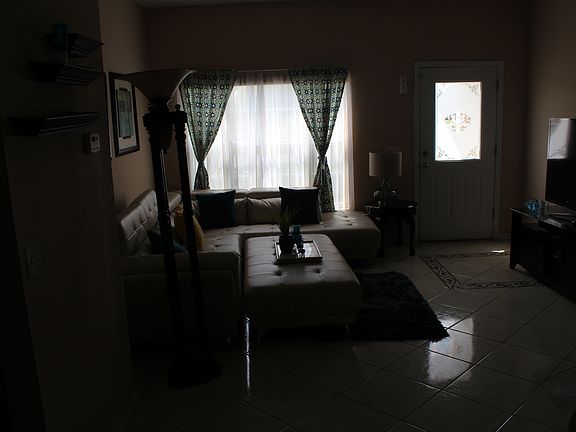 5th image of 479 Britten Dr