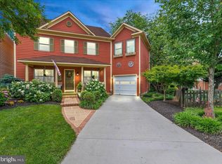 307 Patterson Ct NW, Leesburg, VA 20176