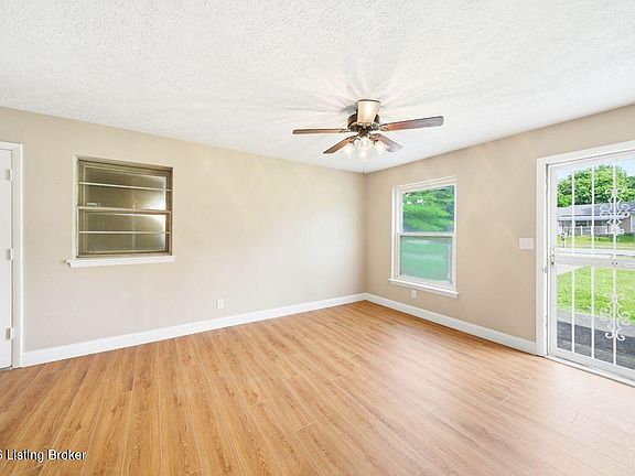 4th image of 503 E Blue Jay Rd