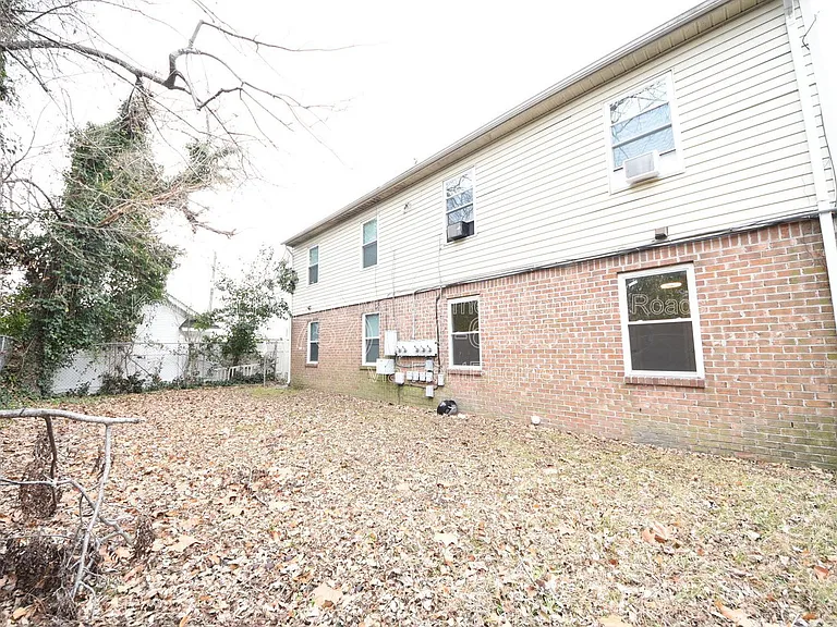 405 Clifton St #A — Photo 24