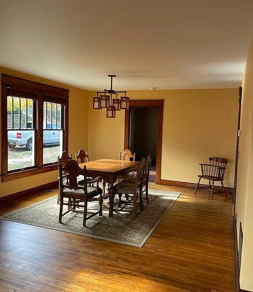 222 S Rogers St — Photo 15