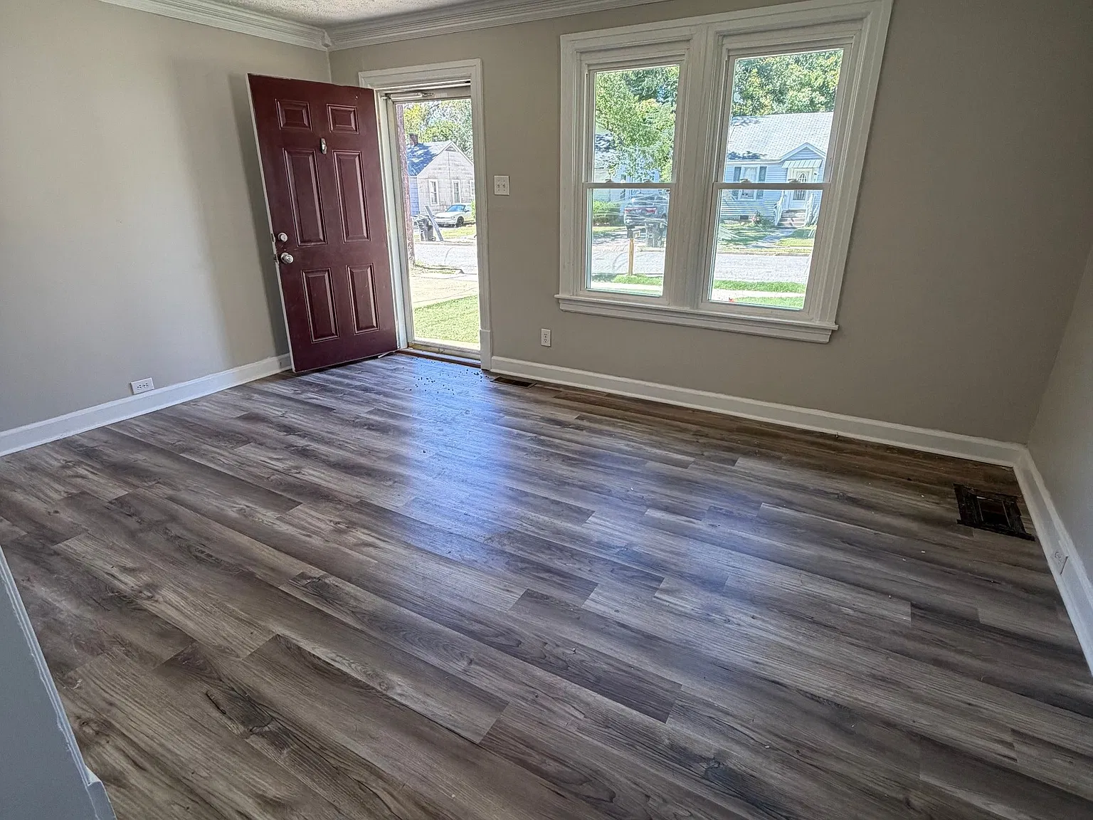 324 Victory Avenue - 1 — Photo 3